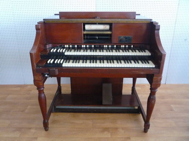 Hammond Orgel Club Holland › Model BA